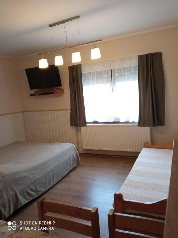 Besenyei Apartman Sárvár Exterior foto